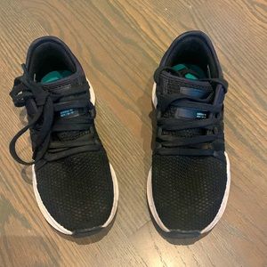 Adidas advance running shoes